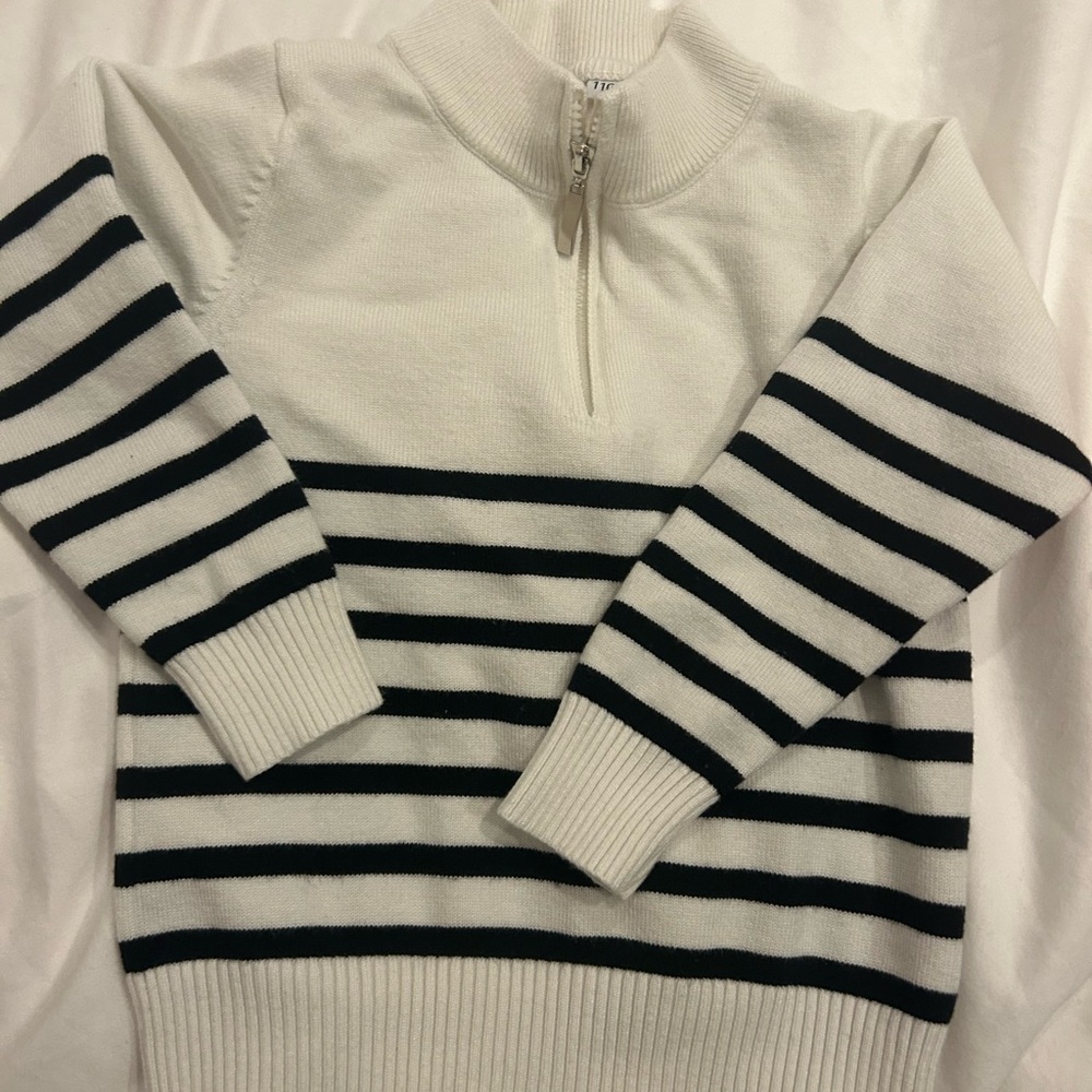 Size 110 3T/4T preppy kids half zip